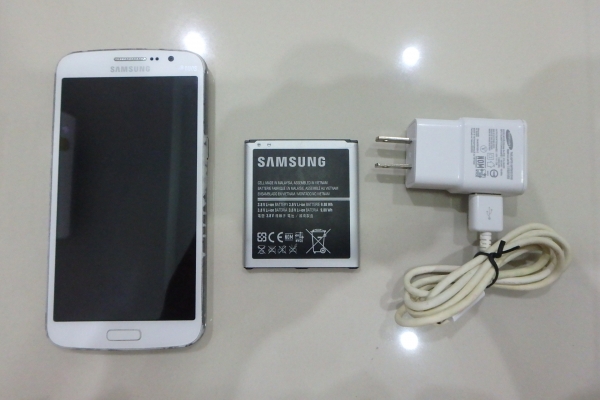 Samsung Galaxy Grand2 G7102 สีขาว สภาพดี ปกติทุกอย่าง มีที่ชาร์ท ส่งฟรี