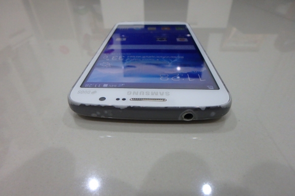 Samsung Galaxy Grand2 G7102 สีขาว สภาพดี ปกติทุกอย่าง มีที่ชาร์ท ส่งฟรี