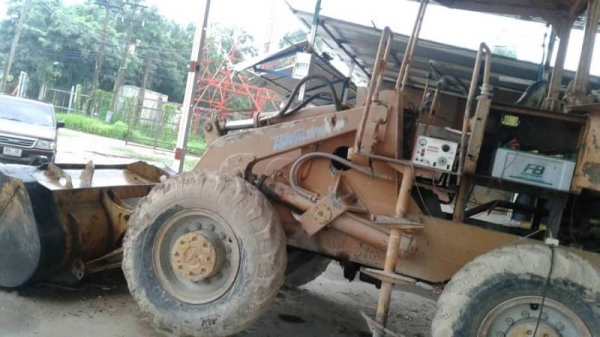 ขาย 265,000 บาท KOMATSU JH30 เครื่องดี. เกียรดี สภาพพร้อมใช้ เอกสารชื้อขาย  รถอยู่ จ.ฉะเชิงเทรา โทร&amp;ไอดีไลน์ 0610710295