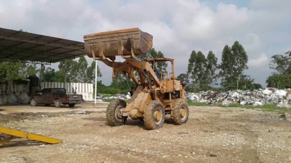 ขาย 265,000 บาท KOMATSU JH30 เครื่องดี. เกียรดี สภาพพร้อมใช้ เอกสารชื้อขาย  รถอยู่ จ.ฉะเชิงเทรา โทร&amp;ไอดีไลน์ 0610710295