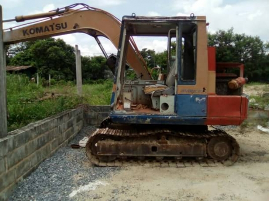 ขาย 245,000 KOMATSU pc 60-5 เครื่องดี ปั้มแรง เอวแน่น ช่วงล่างเต็ม รถสวยพร้อมใช้ รถอยู่ บุรีรัมย์ 090-772-3710 090-772-3708