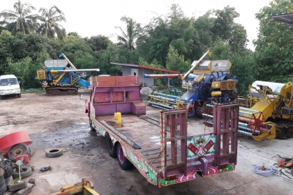 1  เพลา สวย ๆ  250000 T  061-6319748