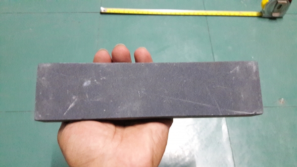 ขายหินลับมีดตราหัวคนป่าอินเดียนขนาด2&times;8&times;1"ใหม่เก่าเก็บบิ่นมุมนิดๆ