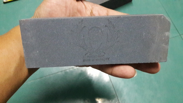 ขายหินลับมีดตรารวงข้าว2"&times;6"&times;1" MADE IN GERMANY.ใหม่เก่าเก็บบิ่นมุมนิดๆ