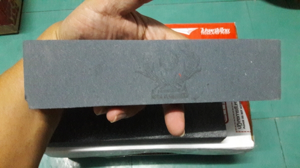 ขายหินลับมีดตรารวงข้าว2"&times;8"&times;1" MADE IN GERMANY.ใหม่เก่าเก็บบิ่นมุมนิดๆ