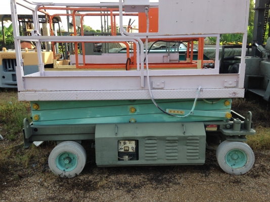 รถกระเช้า  ล้อยาง 6เมตร แบบ แบตรี่24v.