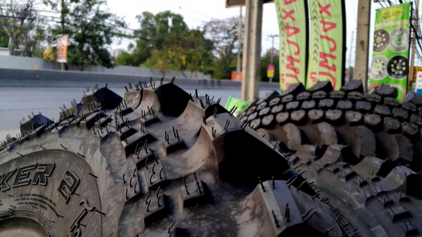 ตะขาบ simex 35 11.5R16