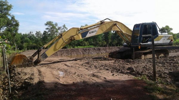 ขาย!! >>> Kobelco Sk200 mark3 พร้อมใช้งาน <<< เบอร์ติดต่อ 098-7155789