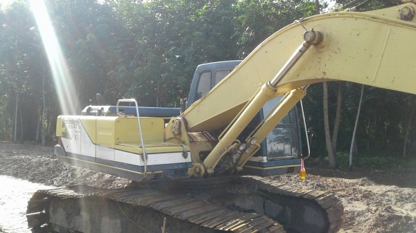 ขาย!! >>> Kobelco Sk200 mark3 พร้อมใช้งาน <<< เบอร์ติดต่อ 098-7155789