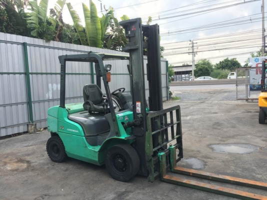 ขายรถนอก MITSUBISHI รุ่นล่าสุด ยก2.5 ตัน 4 เมตร งาเท ดีเซล เกียร์ครัช ยางตัน 420,000 บาท 094-426-7888 จะเด็ด