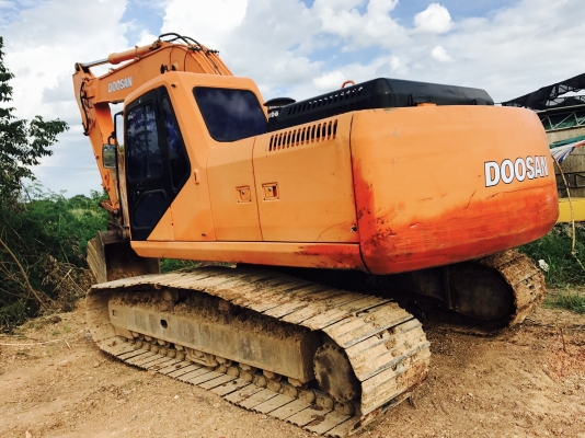 ขาย DOOSAN SOLAR 220LC เครื่องปั๊มดี เอกสารเล่มทะเบียน