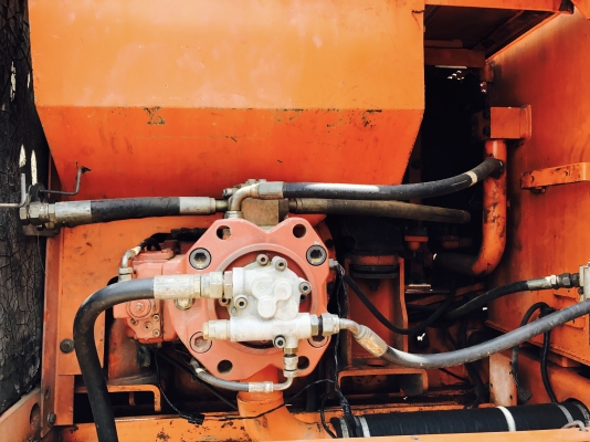 ขาย DOOSAN SOLAR 220LC เครื่องปั๊มดี เอกสารเล่มทะเบียน