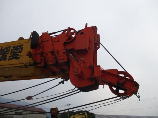 รถเครน TADANO TR-250M-5 ถึงไทยเร็วๆนี้คับ ราคาไม่แพงครับ