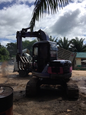 รถแบคโฮ KOMATSU PC - 75 UU. สนใจติดต่อ 081 - 6079515