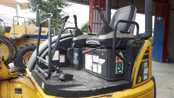 รถขุด Komatsu PC40MR-2 เก่าญี่ปุ่น