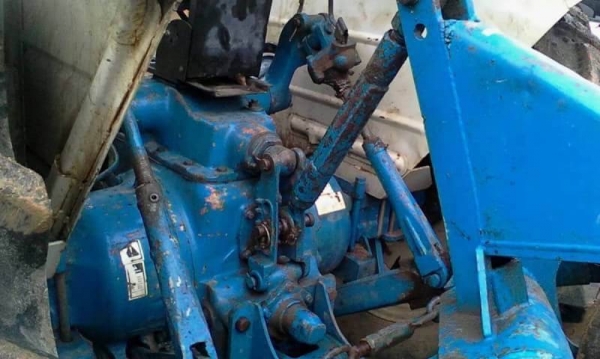 ขาย 199,000 FORD 68 (แถมใบมีด -หาง 7 ) เครื่อง T1 เกียรดี หางดี ยก ไม่ตก ยางสวย เอกสารชื้อขาย  รถอยู่ จ.ศรีสะเกษ โทร&amp;ไอดีไลน์ 0610710295