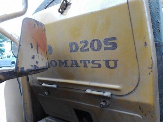 Komutsu หน้าตักหลังขุด