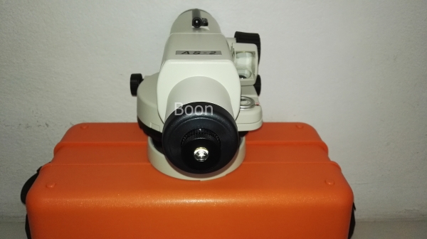 ขายกล้องระดับ NIKON AS-2 34x สภาพเหมือนใหม่ อุปกรณ์ตามรูป ขาใหม่1อัน ไม้สต๊าฟ 5เมตรใหม่ 1อัน