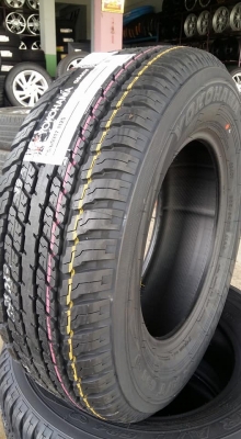 ขายยางใหม่ปี17 yokohama g94 265/65r17 สนใจติดต่อร้าน ก.เจริญการยางครับ 081-3747940