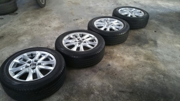 แม็กพร้อมยาง mazda3 Skyactiv ขอบ16 ยางปี15 แม็กพร้อมยาง mazda3 Skyactiv ขอบ16 ยางปี15