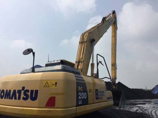 รถขุดแขนยาว KOMATSU PC200-8