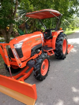 ขายรถไถคูโบต้า L4708DT (4wd) รถสวย เกรดเอ สีเดิม100\% ใช้งานน้อยมากๆค่ะ สภาพนางงาม ใช้งานน้อยมากๆ 576 ชั่วโมง #พร้อมอุปอุปกรณ์ดันหน้าใหม่+หางตัดหญ้าใหม่ขนาด 1.50 เมตร ขายรถไถคูโบต้า L4708DT (4wd) รถสวย เกรดเอ สีเดิม100\% ใช้งานน้อยมากๆค่ะ สภาพนางงาม ใช้งานน้อยมากๆ 576 ชั่วโมง #พร้อมอุปอุปกรณ์ดันหน้าใหม่+หางตัดหญ้าใหม่ขนาด 1.50 เมตร