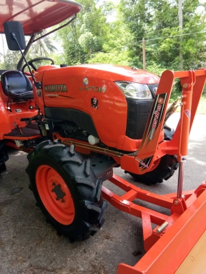 ขายรถไถคูโบต้า L4708DT (4wd) รถสวย เกรดเอ สีเดิม100\% ใช้งานน้อยมากๆค่ะ สภาพนางงาม ใช้งานน้อยมากๆ 576 ชั่วโมง #พร้อมอุปอุปกรณ์ดันหน้าใหม่+หางตัดหญ้าใหม่ขนาด 1.50 เมตร ขายรถไถคูโบต้า L4708DT (4wd) รถสวย เกรดเอ สีเดิม100\% ใช้งานน้อยมากๆค่ะ สภาพนางงาม ใช้งานน้อยมากๆ 576 ชั่วโมง #พร้อมอุปอุปกรณ์ดันหน้าใหม่+หางตัดหญ้าใหม่ขนาด 1.50 เมตร