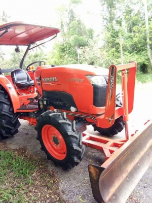 ขายรถไถคูโบต้า L4708DT (4wd) รถสวย เกรดเอ สีเดิม100\% ใช้งานน้อยมากๆ. สวยงามสุดๆเลขไมล์ 250 ชั่วโมง มาพร้อมมีอุปกรณ ์ดันหน้า กับ ผาน4 กริ๊บๆ เล่มทะเบียนพร้อม ขายรถไถคูโบต้า L4708DT (4wd) รถสวย เกรดเอ สีเดิม100\% ใช้งานน้อยมากๆ. สวยงามสุดๆเลขไมล์ 250 ชั่วโมง มาพร้อมมีอุปกรณ ์ดันหน้า กับ ผาน4 กริ๊บๆ เล่มทะเบียนพร้อม