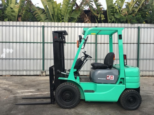 ขายโฟล์คลิฟท์ ญี่ปุ่น Mitsubishi 2 ตัน 3 เมตร เกียร์ครัช เครื่องดีเซล 4พันชั่วโมง ยางตัน 250,000 บาท 094-426-7888 จะเด็ด