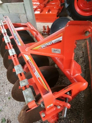 ขายผานพรวน6  เฮฟวี่พลัสDH246F ใบ 24" ของใหม่มากๆ สภาพ98\%  เจ้าของซื้อมาใช้แค่ครั้งเดียว #มาดูของก่อนได้ค่ะ รับรองไม่ผิดหวัง..#สวยเหมือนของใหม่ค่ะ.