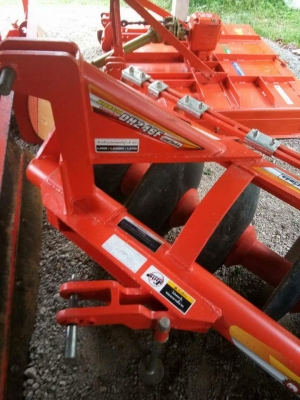 ขายผานพรวน6  เฮฟวี่พลัสDH246F ใบ 24" ของใหม่มากๆ สภาพ98\%  เจ้าของซื้อมาใช้แค่ครั้งเดียว #มาดูของก่อนได้ค่ะ รับรองไม่ผิดหวัง..#สวยเหมือนของใหม่ค่ะ.