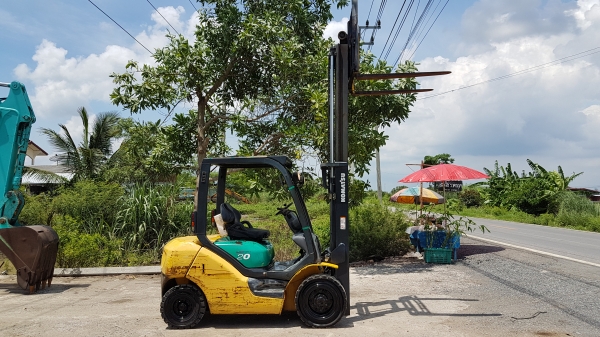 ขายด่วนรถยกKOMATSU FG20-16 ยก2ตันยกสูง3เมตรยกจริงให้ดูของหนัก2ตันเกียรออโต้ยางตัน4เส้นรถนอกเพิ่งนำเข้ามายังไม่เคยใช้งานในเมืองไทยเลย