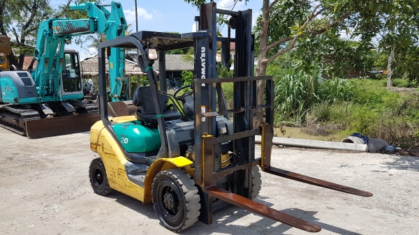 ขายด่วนรถยกKOMATSU FG20-16 ยก2ตันยกสูง3เมตรยกจริงให้ดูของหนัก2ตันเกียรออโต้ยางตัน4เส้นรถนอกเพิ่งนำเข้ามายังไม่เคยใช้งานในเมืองไทยเลย