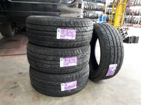 ACHILLES ATR-2 225/45R18 ปี17 เส้นละ 3,250 บาท ACHILLES ATR-2 225/45R18 ปี17 เส้นละ 3,250 บาท