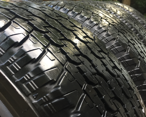 ยาง Bridgestone 245 70 16 สิ้นปี16 มี4ชุด ดอกเต็ม ไม่มีปะ เนื้อนิ่มๆ ใช้ยาว ราคาไม่แพง