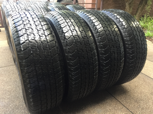 ยาง Bridgestone 245 70 16 สิ้นปี16 มี4ชุด ดอกเต็ม ไม่มีปะ เนื้อนิ่มๆ ใช้ยาว ราคาไม่แพง