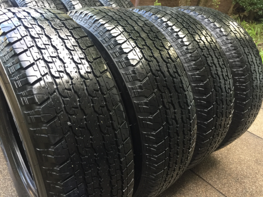 ยาง Bridgestone 245 70 16 สิ้นปี16 มี4ชุด ดอกเต็ม ไม่มีปะ เนื้อนิ่มๆ ใช้ยาว ราคาไม่แพง