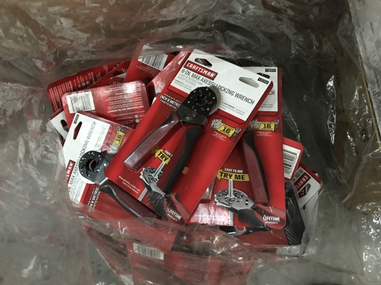 ขายคีมอเนกประสงค์ Crartsman tool ใช้แทนประแจได้ 16ขนาด ของใหม่ มีหลายอันครับ ขายคีมอเนกประสงค์ Crartsman tool ใช้แทนประแจได้ 16ขนาด ของใหม่ มีหลายอันครับ