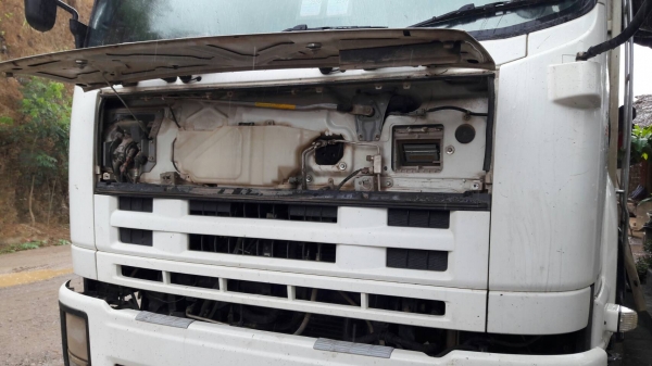 รถอีซูซุ 10 ล้อดั้ม FXZ 360 แรงม้า. ปี 53. , ( รถวิ่ง 4xx,xxx กม. ) สนใจติดต่อ 081 - 6079515 รถอีซูซุ 10 ล้อดั้ม FXZ 360 แรงม้า. ปี 53. , ( รถวิ่ง 4xx,xxx กม. ) สนใจติดต่อ 081 - 6079515