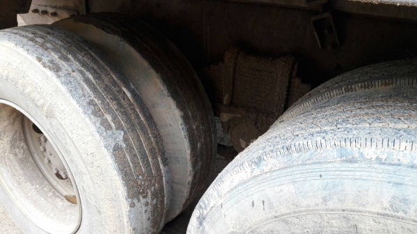 รถอีซูซุ 10 ล้อดั้ม FXZ 360 แรงม้า. ปี 53. , ( รถวิ่ง 4xx,xxx กม. ) สนใจติดต่อ 081 - 6079515 รถอีซูซุ 10 ล้อดั้ม FXZ 360 แรงม้า. ปี 53. , ( รถวิ่ง 4xx,xxx กม. ) สนใจติดต่อ 081 - 6079515