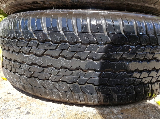 ยาง dunlop 265/65/17ปี15