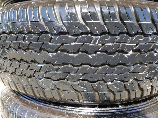 ยาง dunlop 265/65/17ปี15