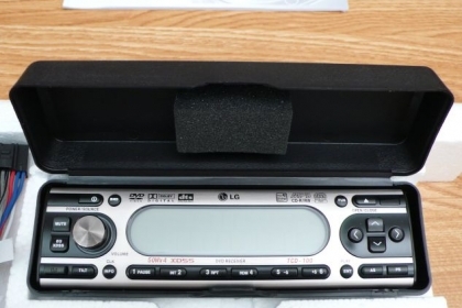 เครื่องเล่นวิทยุ DVD-MP3 LG