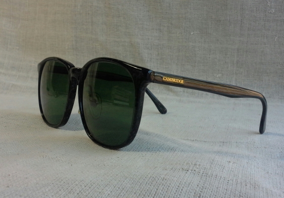 แว่นตาผู้ดีอังกฤษทศวรรษที่ &#039;90s  Vintage CAMBRIDGE UNIV.  handmade in England  บิ๊กไซซ์!