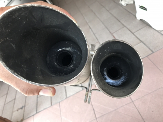 ท่อคู่เเนวยุ่นเก่าญี่ปุ่นเเท้เลสทั้งใบ ไม่ทราบรุ่น ท่อคู่เเนวยุ่นเก่าญี่ปุ่นเเท้เลสทั้งใบ ไม่ทราบรุ่น