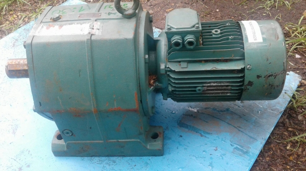 มอเตอร์เกียร์ 5 แรง มอเตอร์เกียร์ 5 แรง