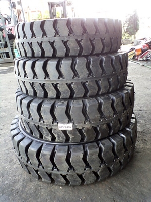 "ขายถูก ยางตันยี่ห้อ Pio-tyres (รถโฟล์คลิฟท์-ยางตันใหม่) มีทุกขนาด/เบอร์  ติดต่อวิวัฒน์ 087-9834888