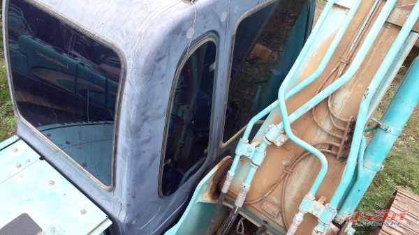 รถแบคโฮเบอร์ 2 KOBELCO SK200-8 Yn12 Super ใช้งาน 14,813 ชั่วโมง