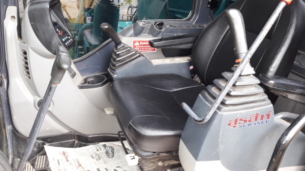 รถแบคโฮ KOBELCO SK200-8 Yn12  Super ใช้งาน 15,234 ชั่วโมง สภาพดีพร้อมใช้งาน