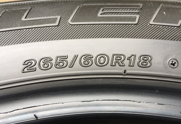 ยาง Bridgestone 265 60 18 ปี16 ดอกเต็ม เนื้อนิ่มๆ ใช้ยาว ราคาไม่แพง